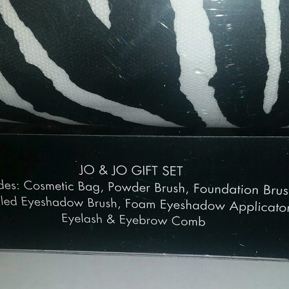 Jo&Jo Australia Cosmetic Bag with Bushes - Picture 2 of 2